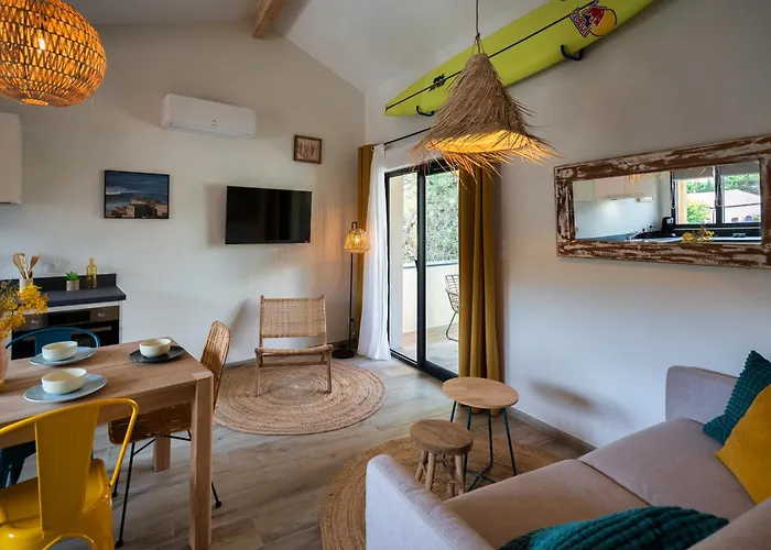 Magic Surf House