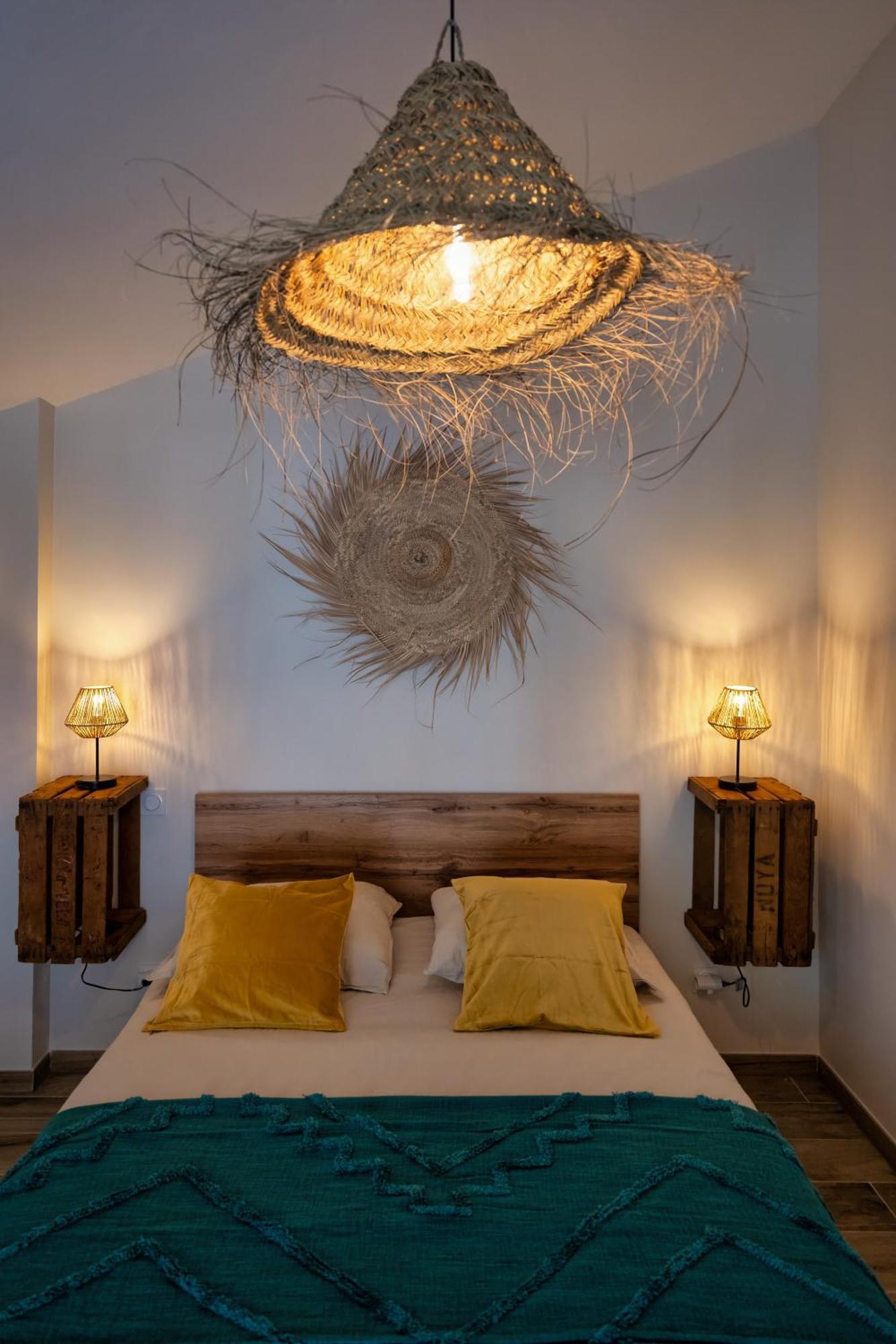 Magic Surf House