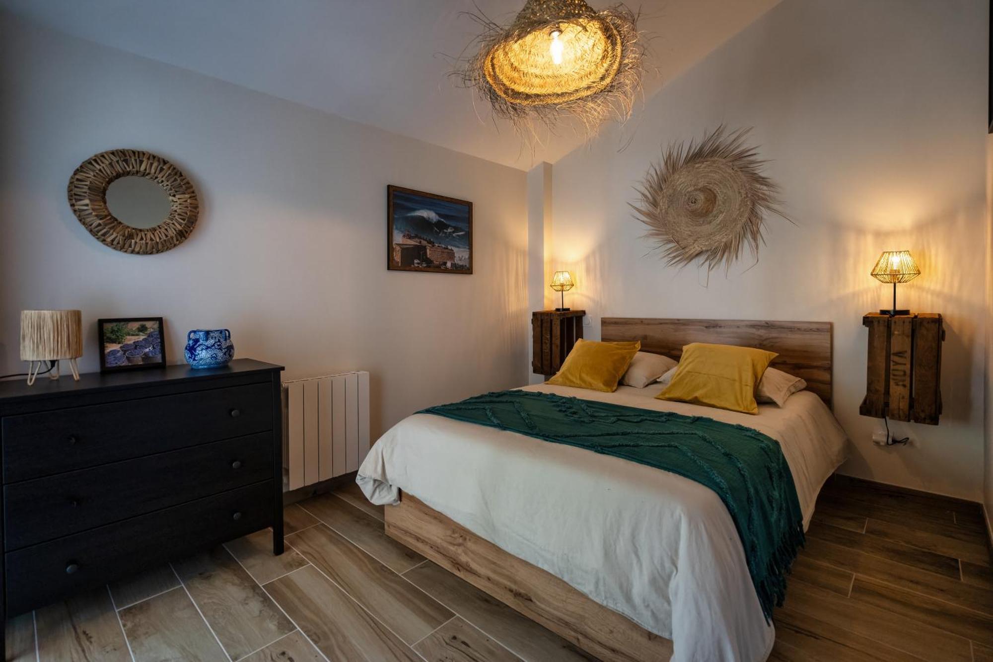 Magic Surf House