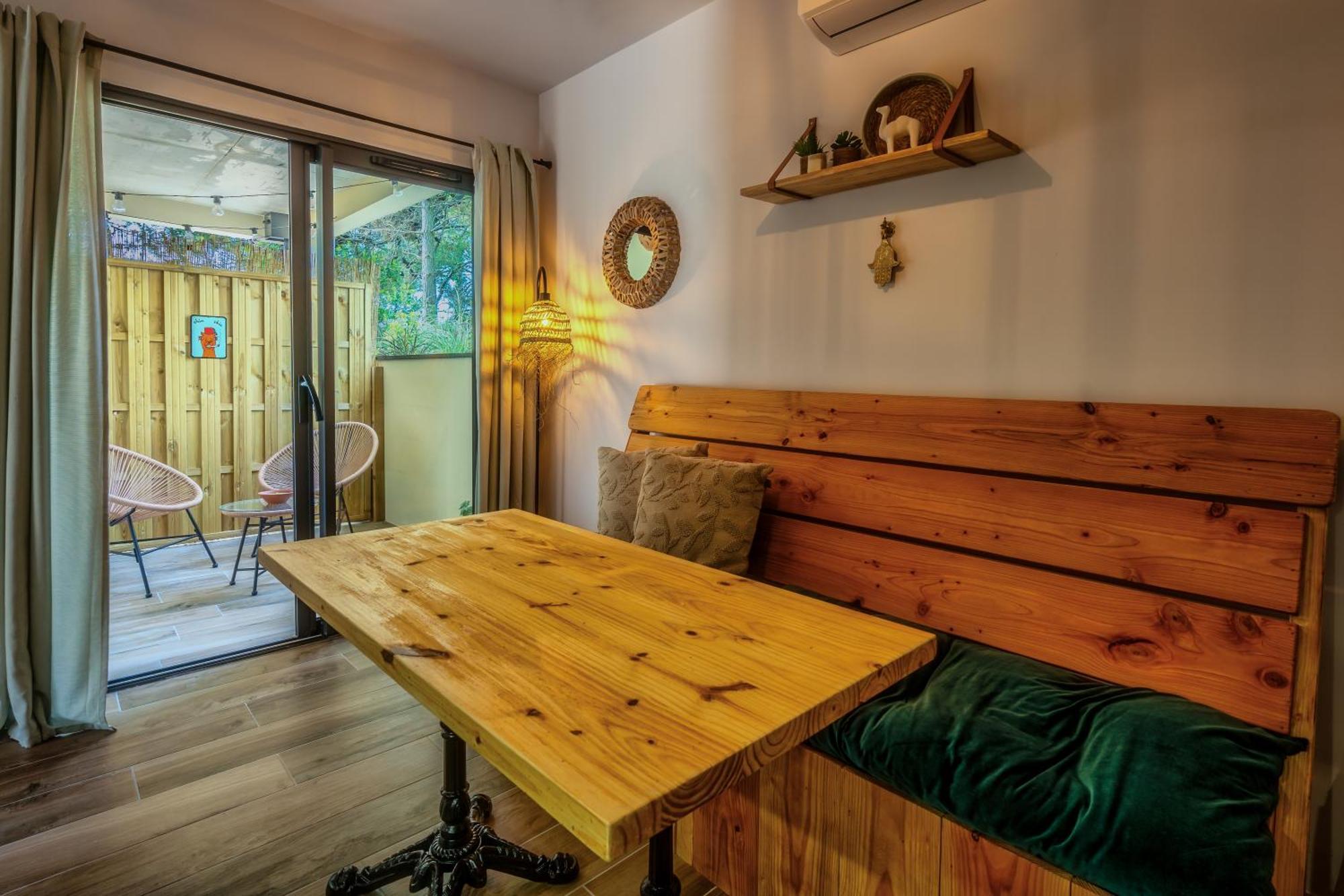 Magic Surf House *