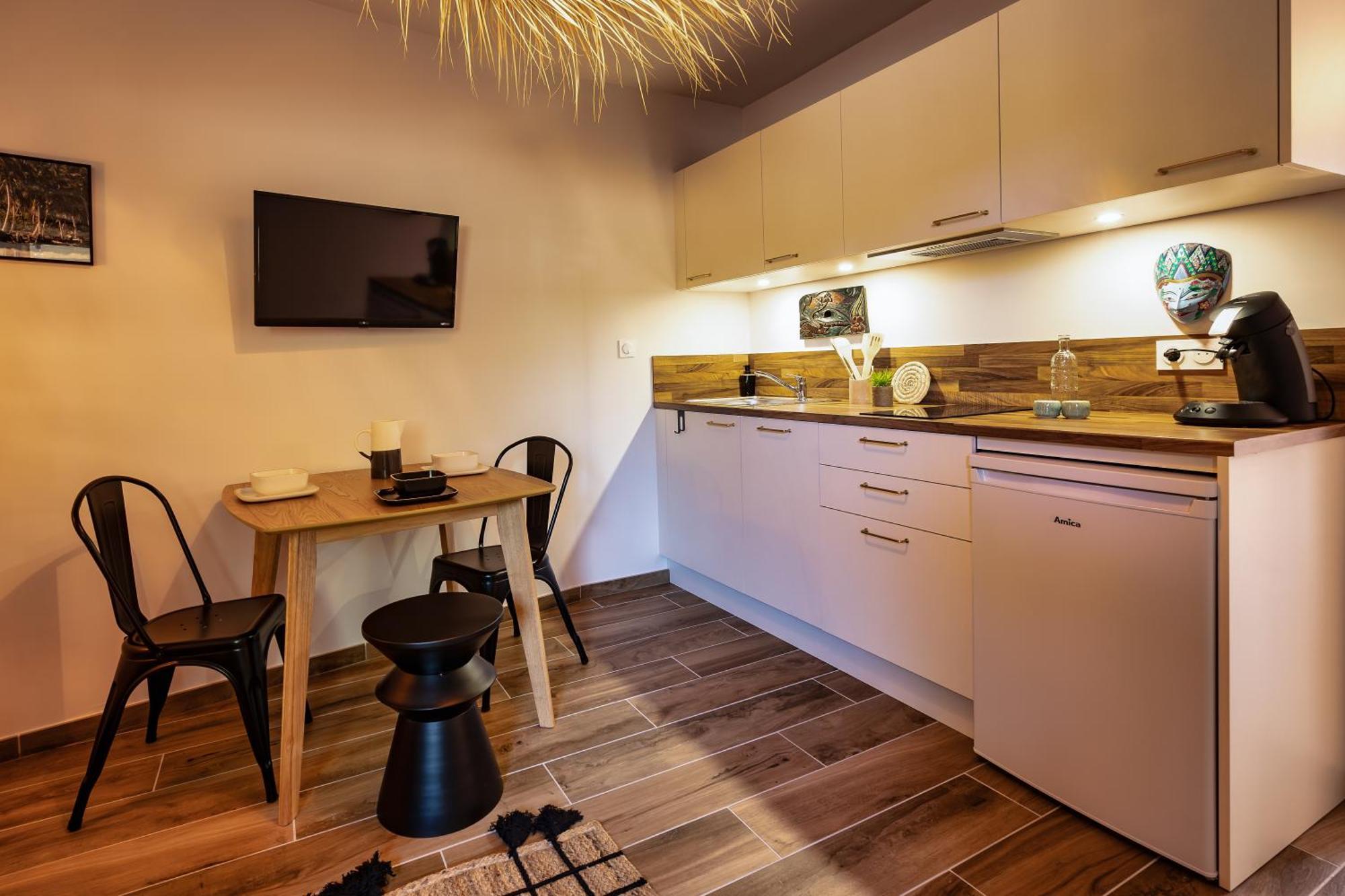 Magic Surf House Apartment *
